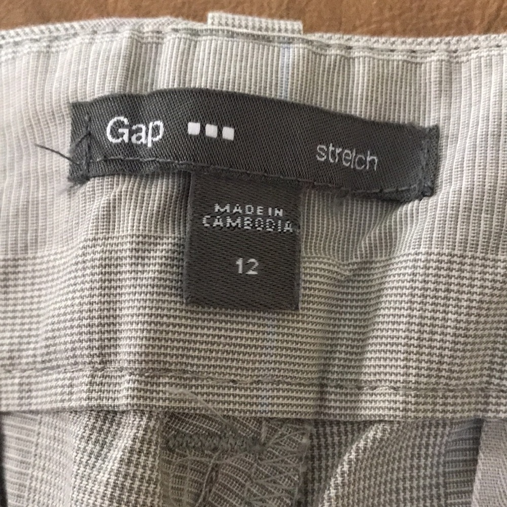 Gap Capris - Picture 2 of 4